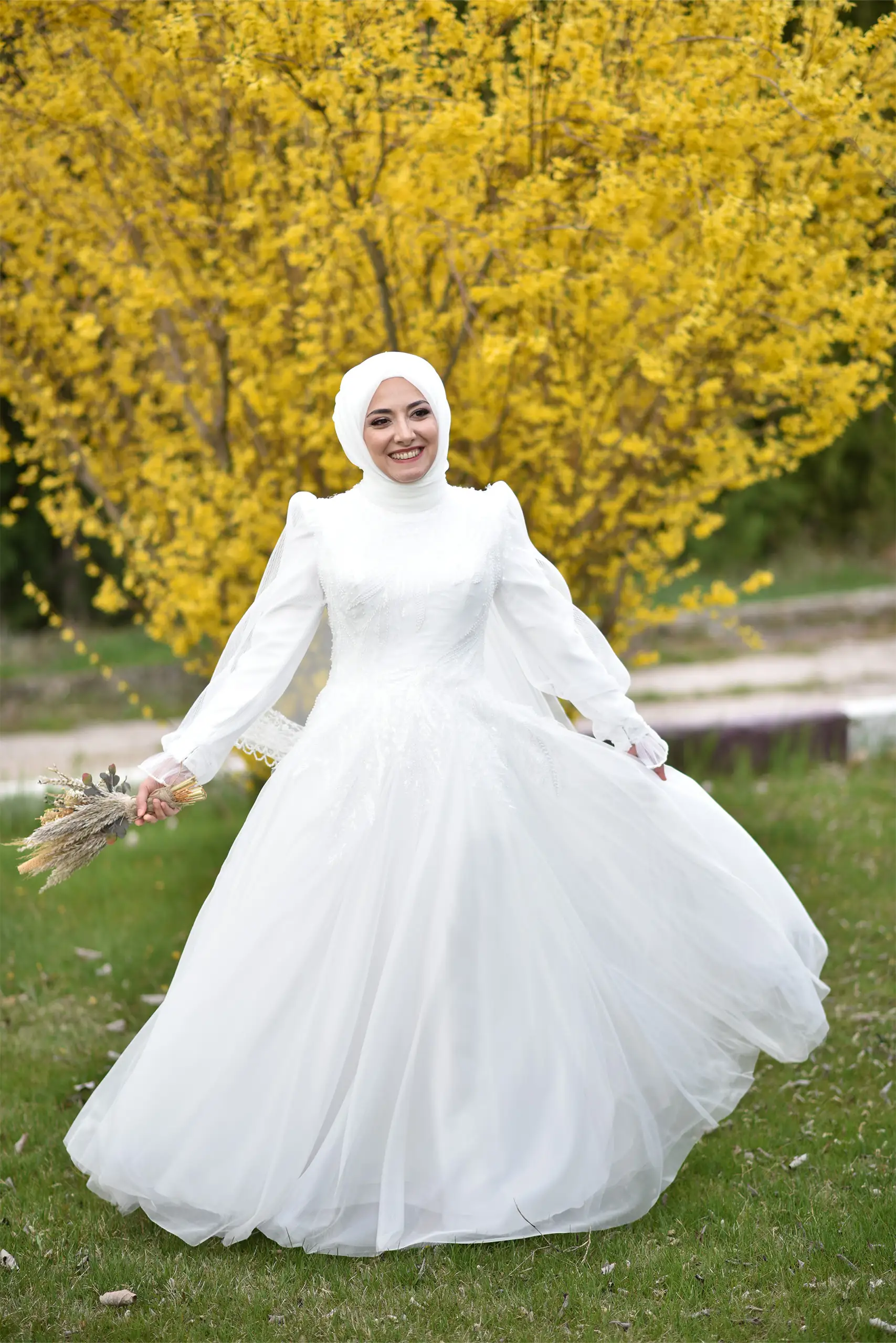 IMG_5868 Omuzları Kabarık Helen Model Tesettür Gelinlik (Müşteri Fotoğrafı) - Görsel 1