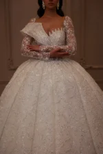 Göğüs Detaylı Uzun Kollu Prenses Model Gelinlik - Görsel 5