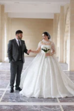 Uzun Kollu Boyun Detaylı Prenses Model Gelinlik - Görsel 4