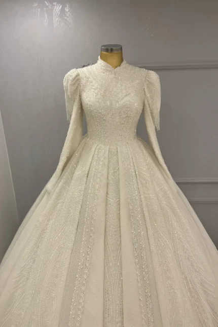 Püskül Detaylı Prenses Model Tesettür Gelinlik