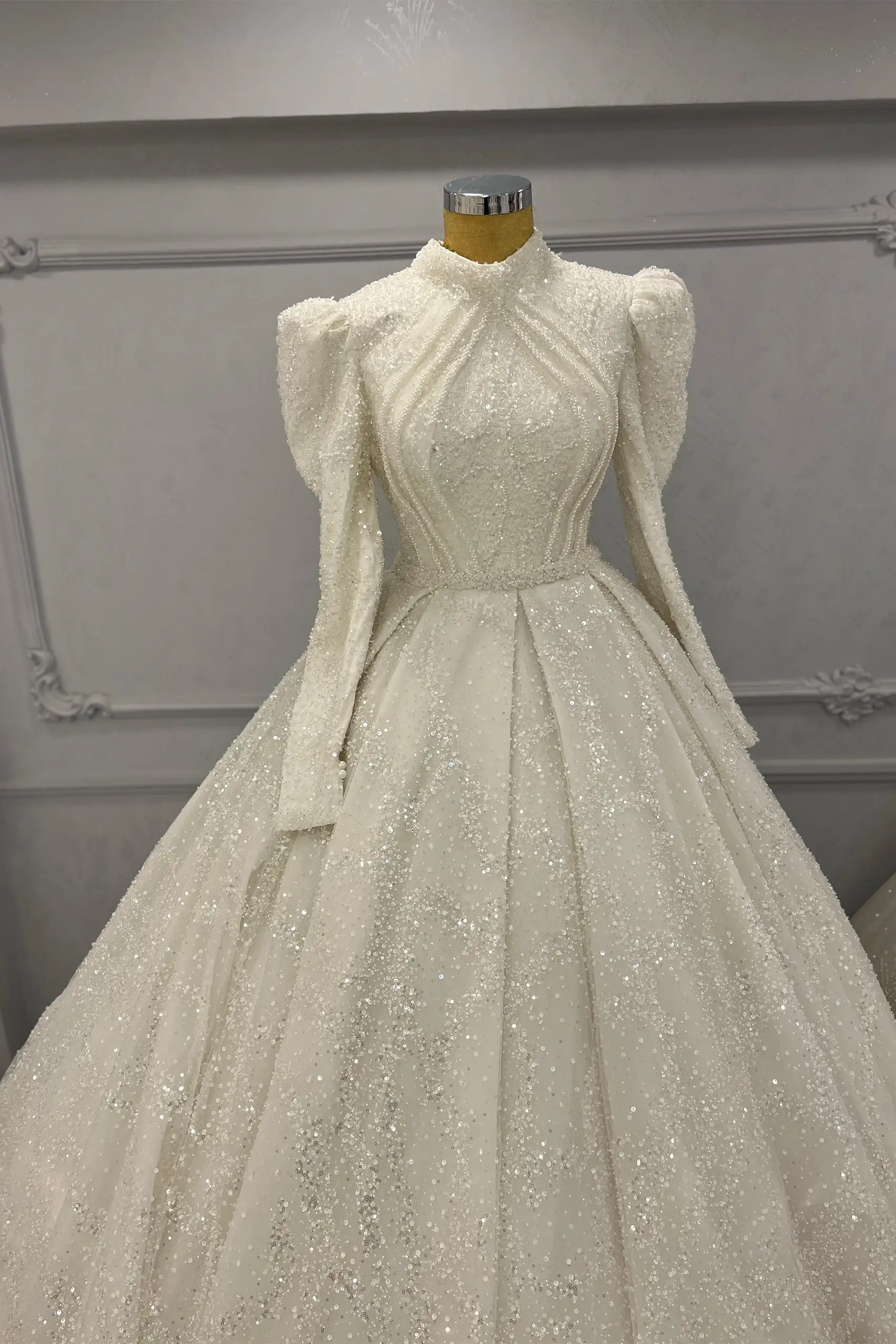 IMG_7271 Ön Detaylı Prenses Model Tesettür Gelinlik - Görsel 1