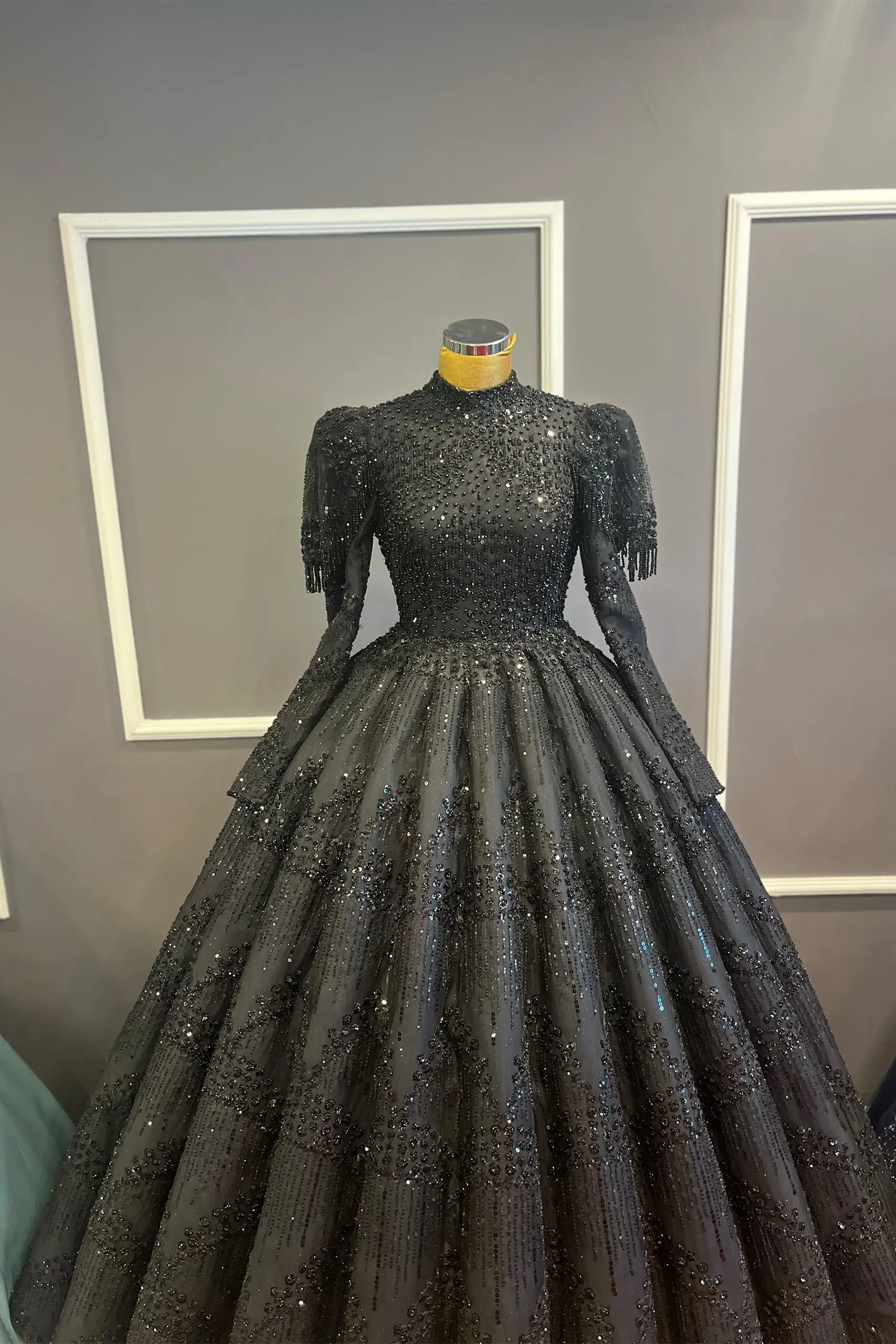 IMG_7283 Püskül Omuzlu Prenses Model Tesettür Nişanlık - Görsel 1