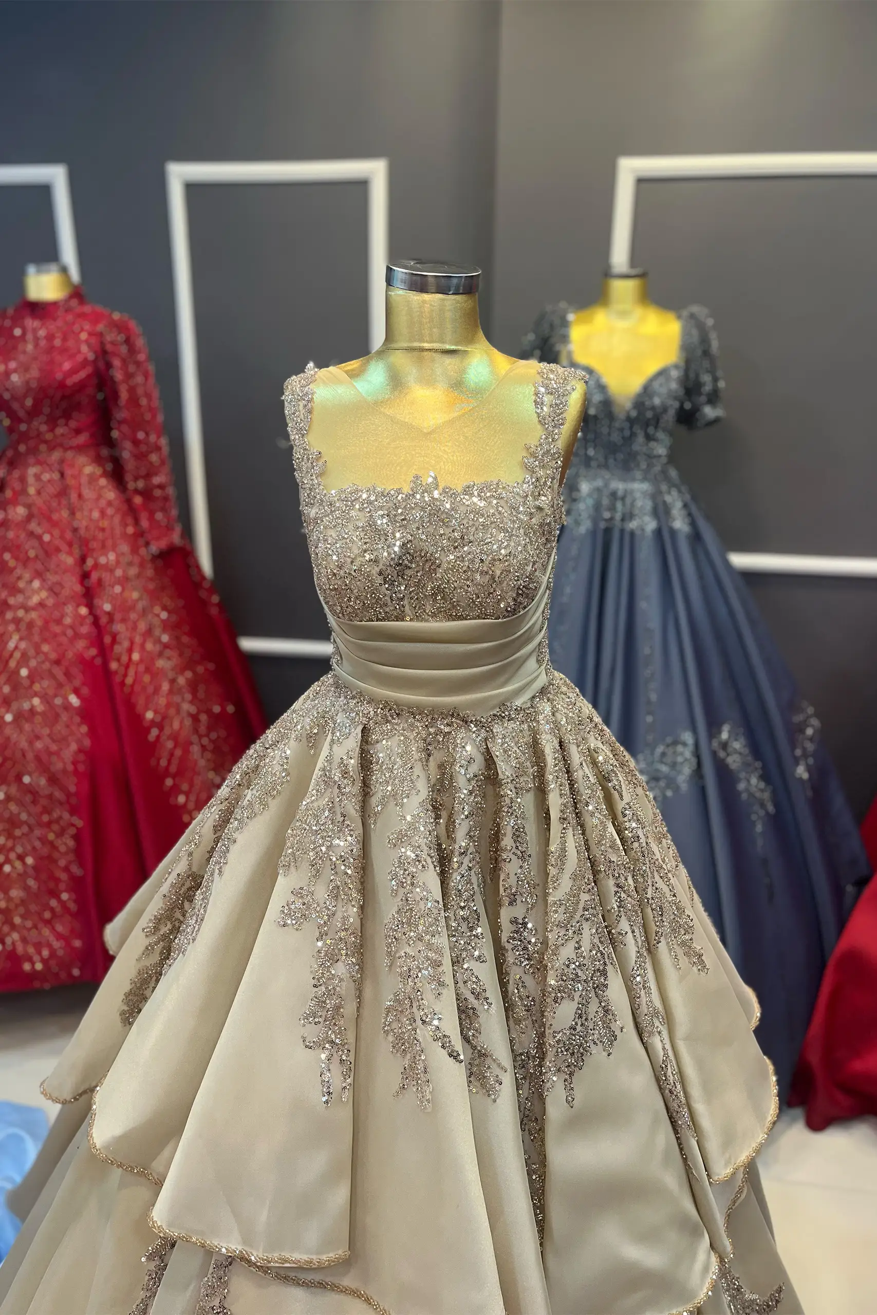 IMG_7295 Kolsuz Taş İşlemeli Prenses Model Nişanlık - Görsel 1