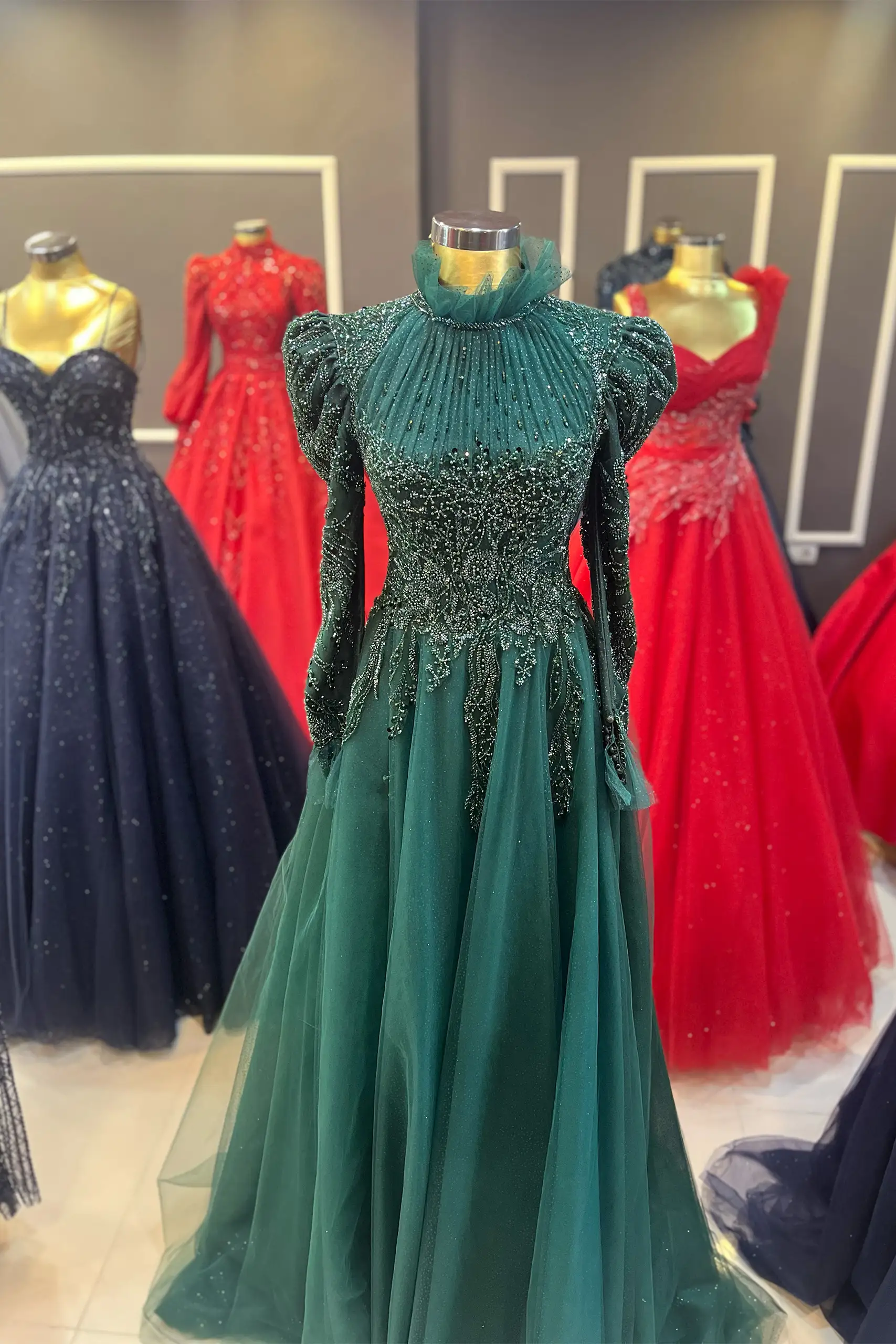 IMG_7297 Boyun Detaylı Helen Model Tesettür Nişanlık - Görsel 1