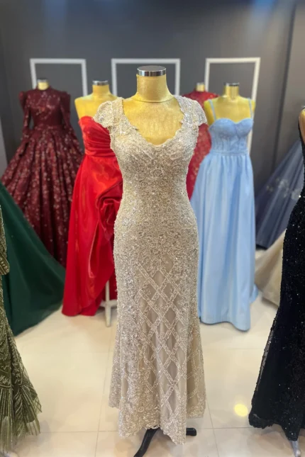 Omuz Detaylı Balık Model Nişanlık