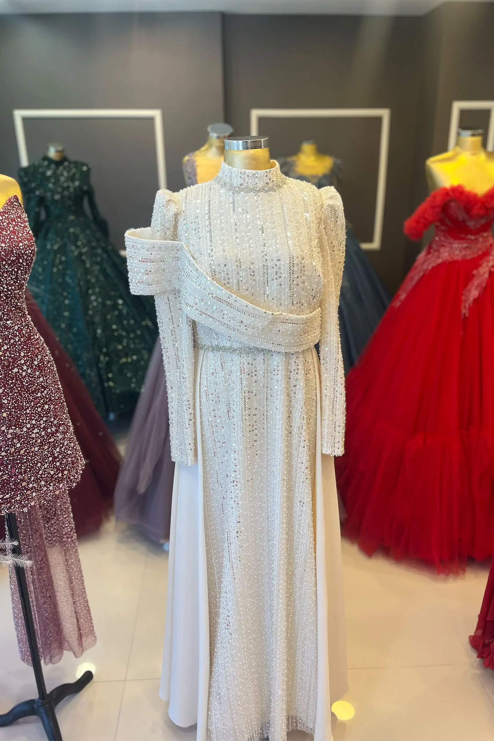 IMG_7305 Taşlı Uzun Kollu Abiye Tesettür Nişanlık - Görsel 1