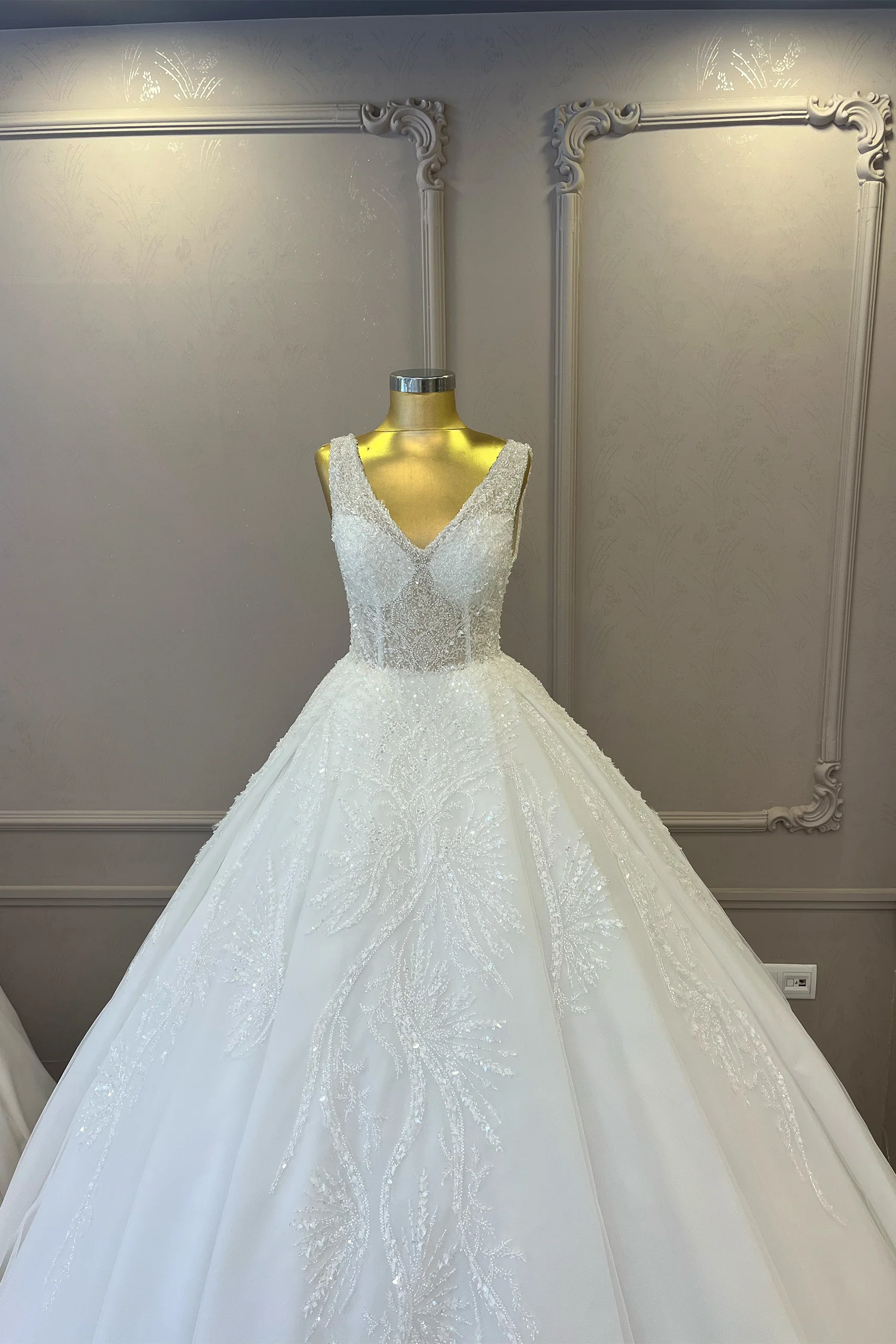 IMG_7335 Askılı Prenses Model Gelinlik - Görsel 1